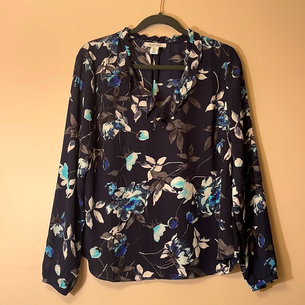 White House Black Market Blouse | Size Medium